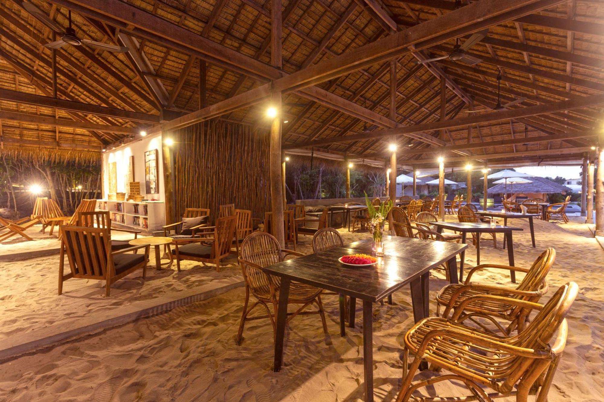 타무 코롱 호텔 Pagoda Beach 외부 사진